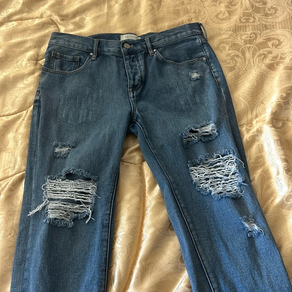 PacSun Women’s Boyfriend Jeans. Distressed, Size 28. Good used condition.